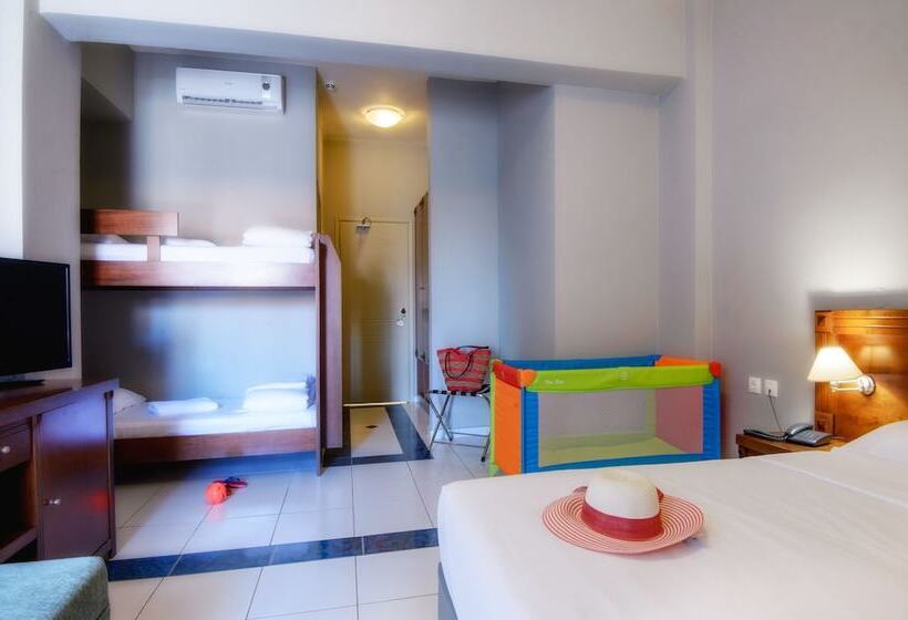 Семейный Номер, Neptuno Beach