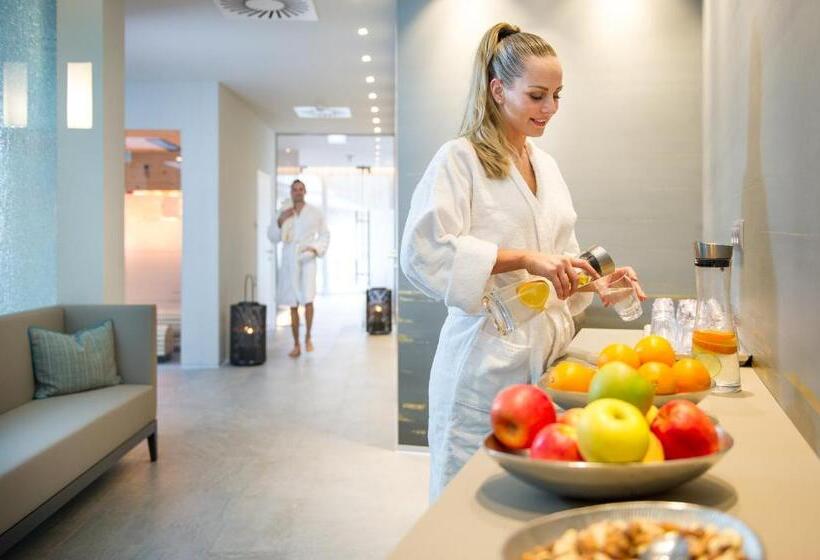 חדר סטנדרט יחיד, Post Wrann