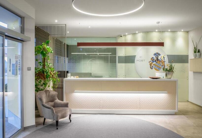 חדר משפחתי, Post Wrann