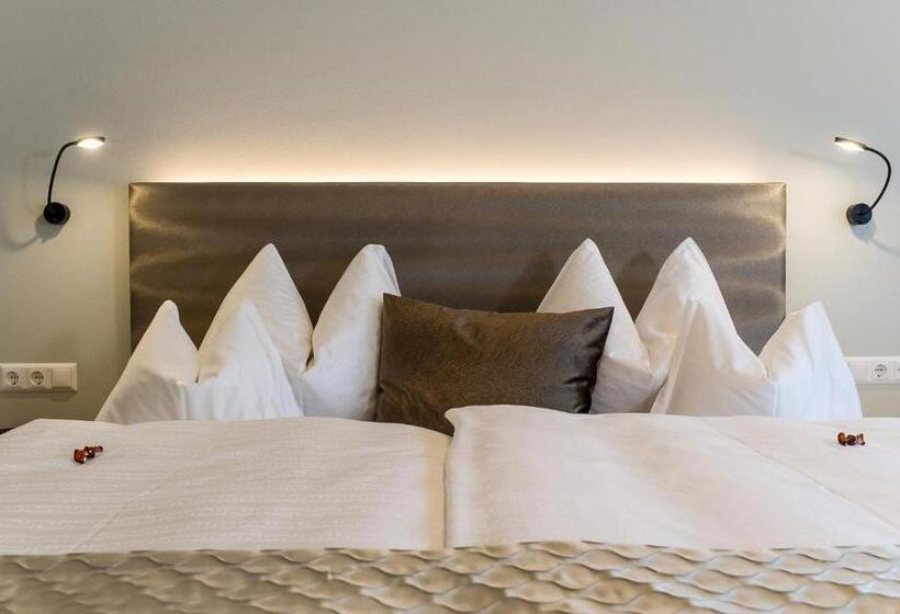 חדר קומפורט, Post Wrann