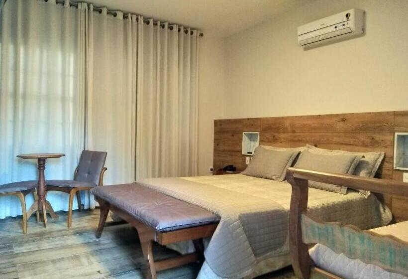 デラックスルーム, Pousada Villa Alferes