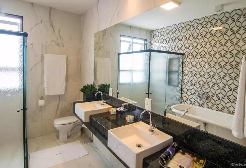 اتاق مستر, Pousada Villa Alferes