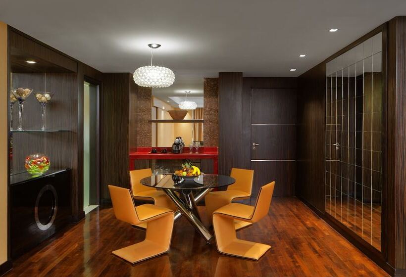 سوییت, Radisson Blu Hotel, Dubai Media City