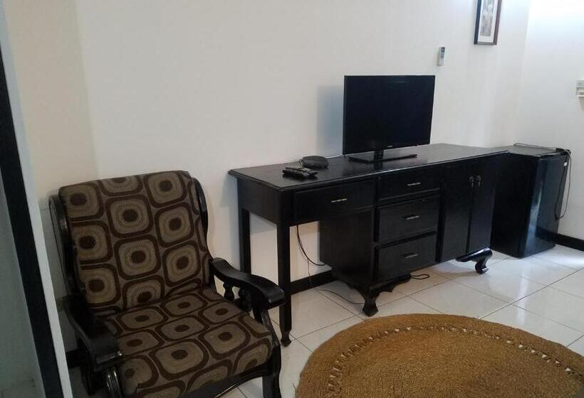 اتاق سوپریور, Roots Cafe Rooms