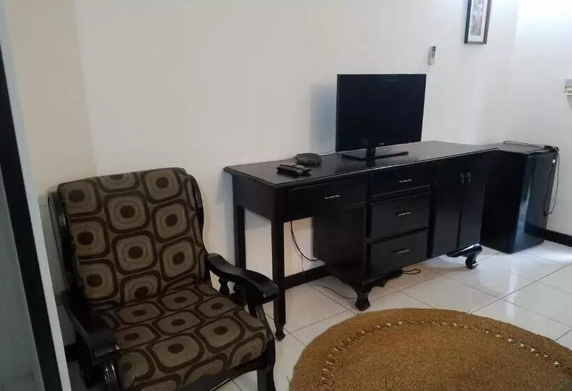 اتاق سوپریور, Roots Cafe Rooms