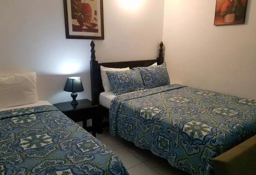 اتاق سوپریور, Roots Cafe Rooms