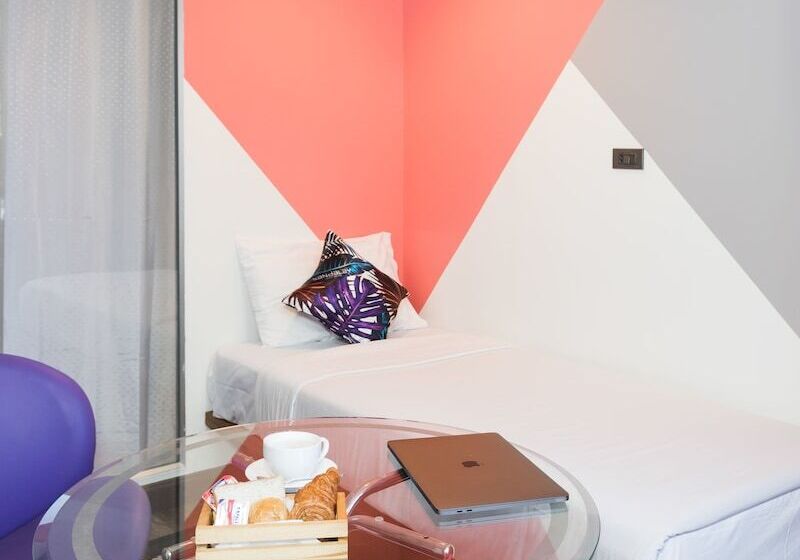 اتاق خانوادگی, Sandalay Resort