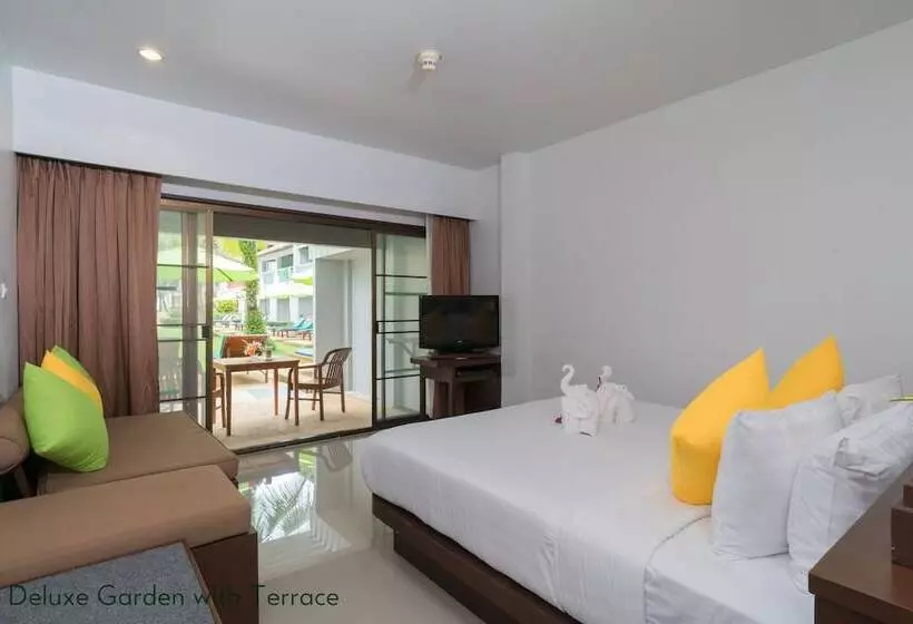 اتاق لوکس با بالکن, The Briza Beach Resort, Khao Lak Sha Extra Plus