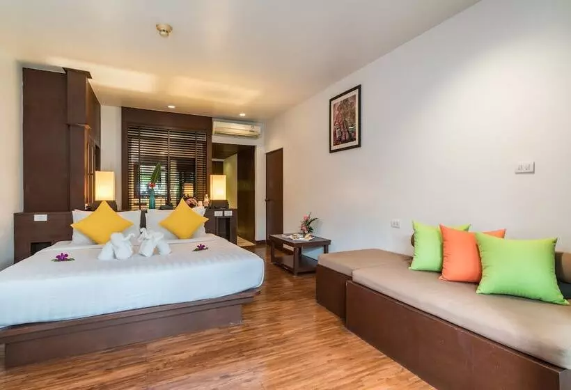 اتاق لوکس با بالکن, The Briza Beach Resort, Khao Lak Sha Extra Plus