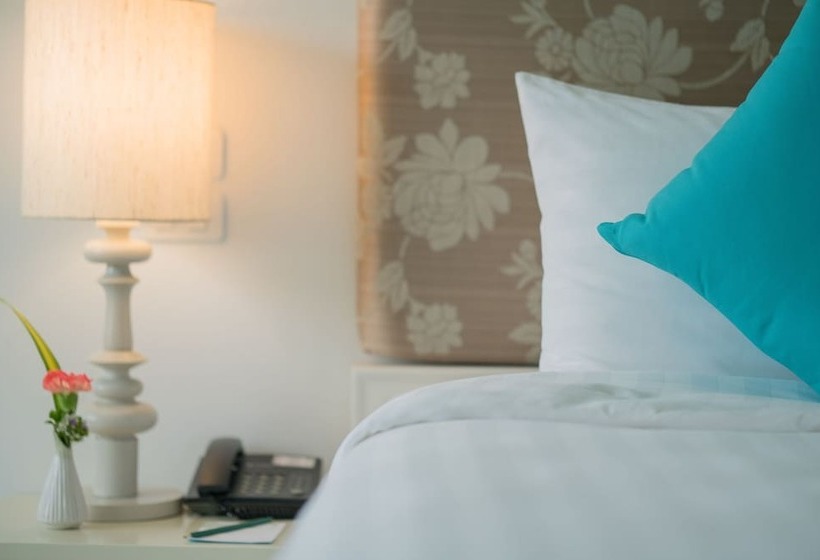 Номер Deluxe, The Briza Beach Resort, Khao Lak Sha Extra Plus