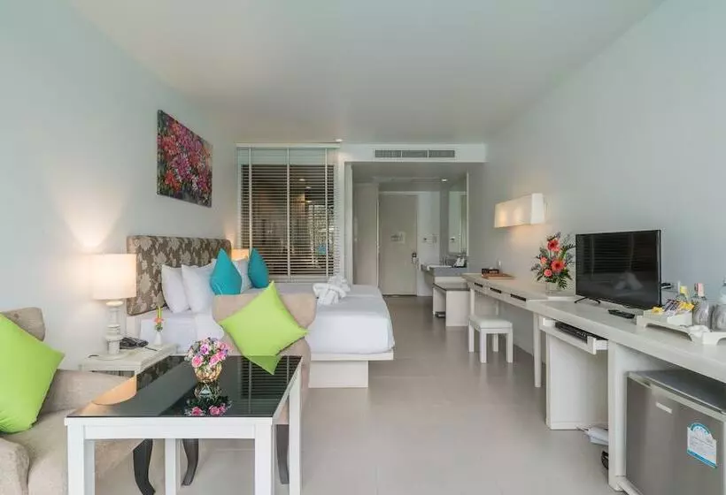 اتاق لوکس, The Briza Beach Resort, Khao Lak Sha Extra Plus