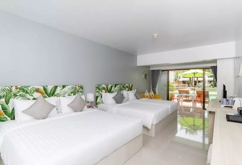 اتاق لوکس سه تخته, The Briza Beach Resort, Khao Lak Sha Extra Plus