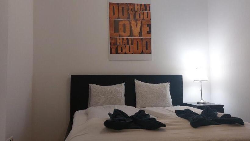 شقة غرفة واحدة, Opera Residence