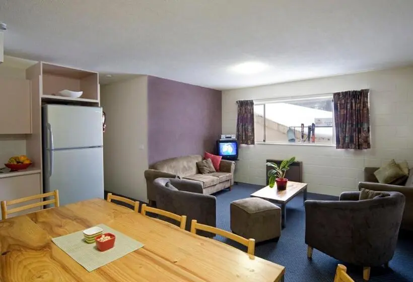 ３ベッドルームアパートメント, Alpine View Apartments