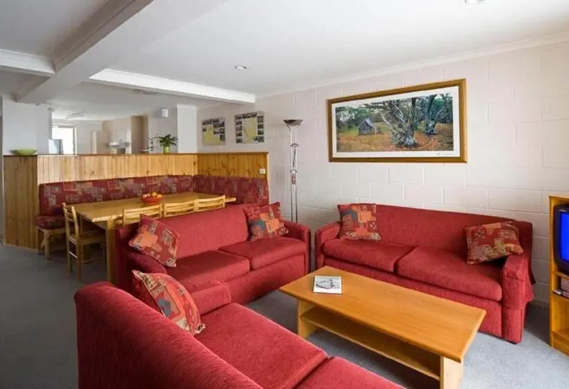４ベッドルームアパートメント, Alpine View Apartments