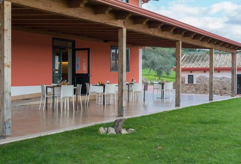 חדר לארבעה סטנדרטי עם מרפסת, Terra Di Vento