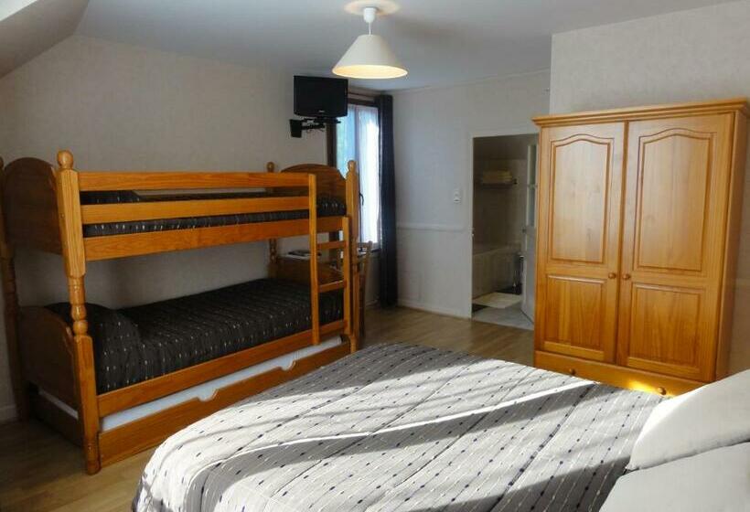 חדר משפחתי, Des Voyageurs