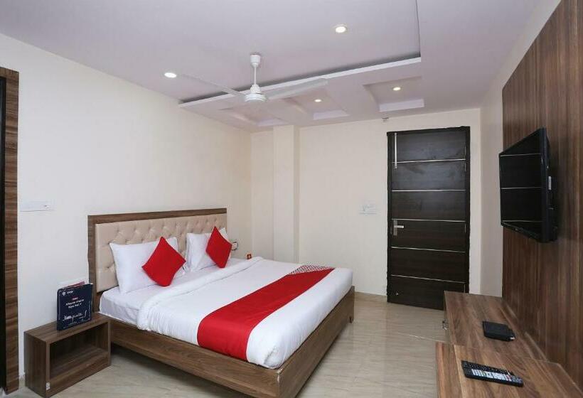 Standart Oda, Oyo 28302  Welcome Banquets And Room