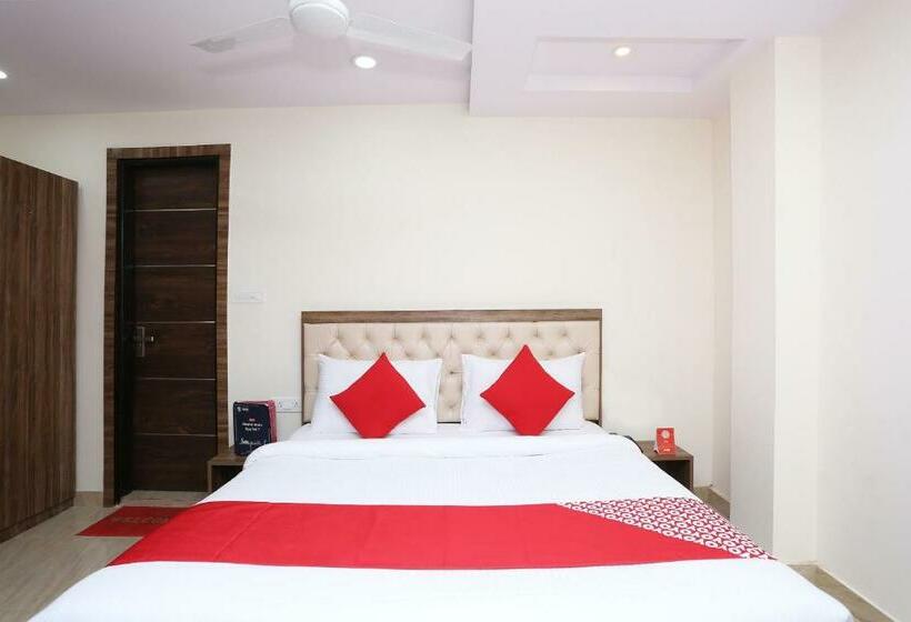 Standart Oda, Oyo 28302  Welcome Banquets And Room
