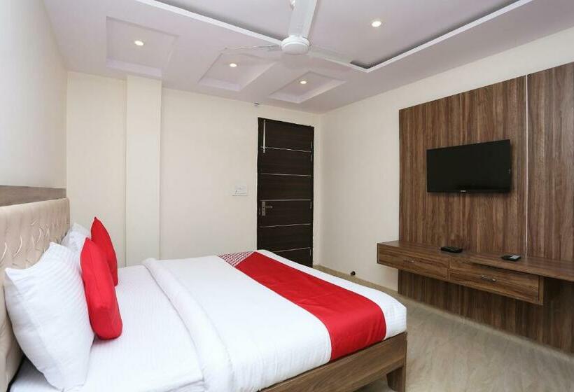 Standart Oda, Oyo 28302  Welcome Banquets And Room