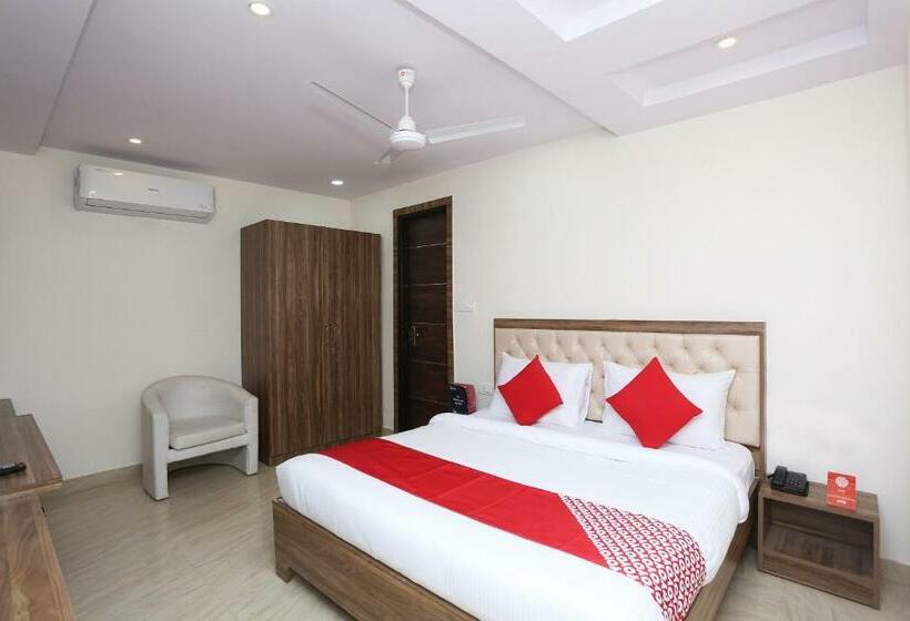 Standart Oda, Oyo 28302  Welcome Banquets And Room