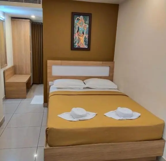 デラックスルーム, Treebo Sree Varshavilas Regency, 500 Mtrs From Guruvayoor Temple
