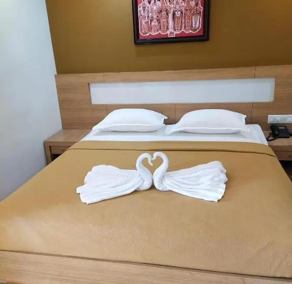 デラックスファミリールーム, Treebo Sree Varshavilas Regency, 500 Mtrs From Guruvayoor Temple