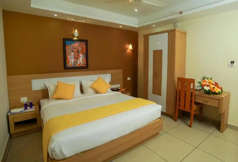 キングサイズベッドのデラックスルーム, Treebo Sree Varshavilas Regency, 500 Mtrs From Guruvayoor Temple