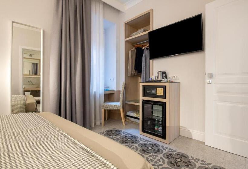 Номер Стандарт, Maison Marie