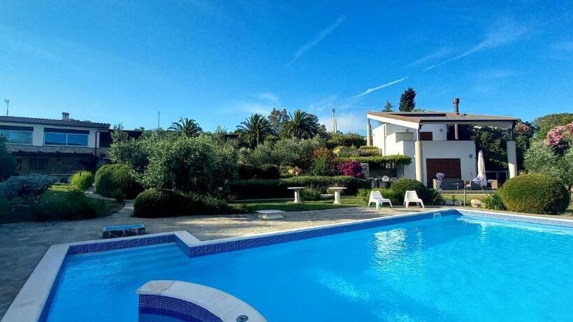 إستوديو قياسى مزودة بتراس, Residence Les Oliviers