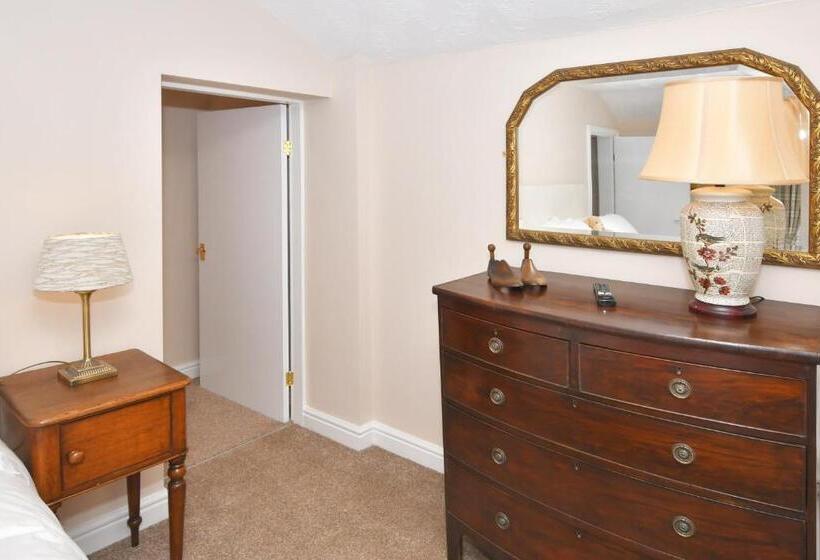 Семейный Номер Deluxe, The Fountain Inn