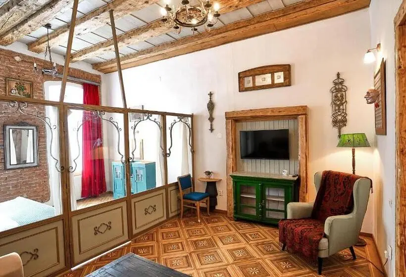 スタンダードスタジオ, 1881 Brasov Old Town Apartments