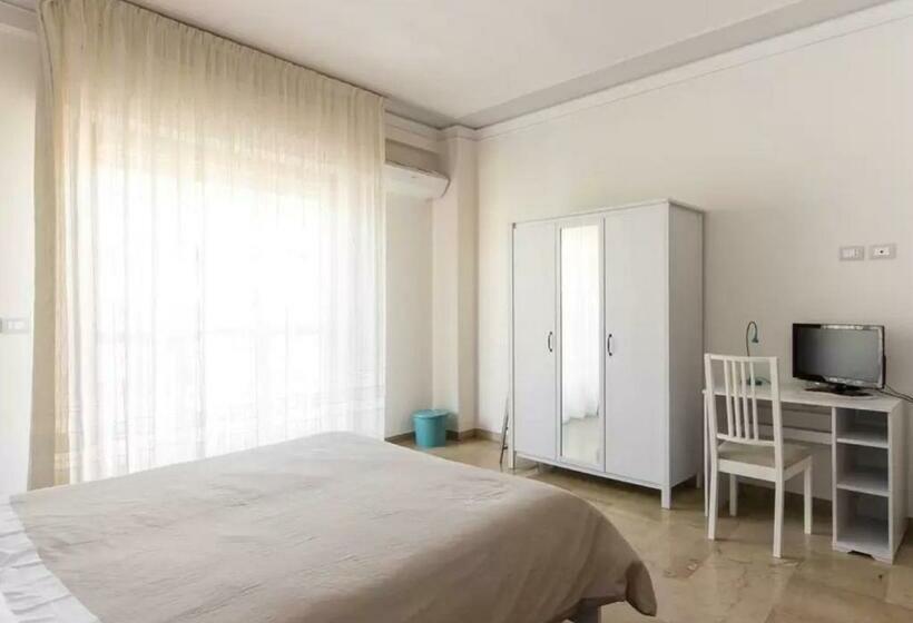 اتاق لوکس, Your Room In Catania
