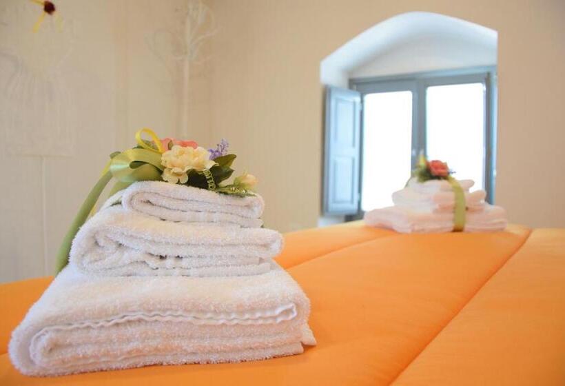 اتاق پنت هاوس, Corte Trullo Sovrano B&b