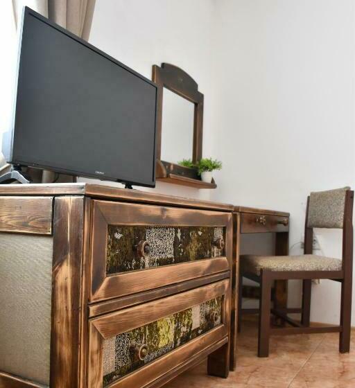 Номер Стандарт с Балконом, Family Hotel Apolonia