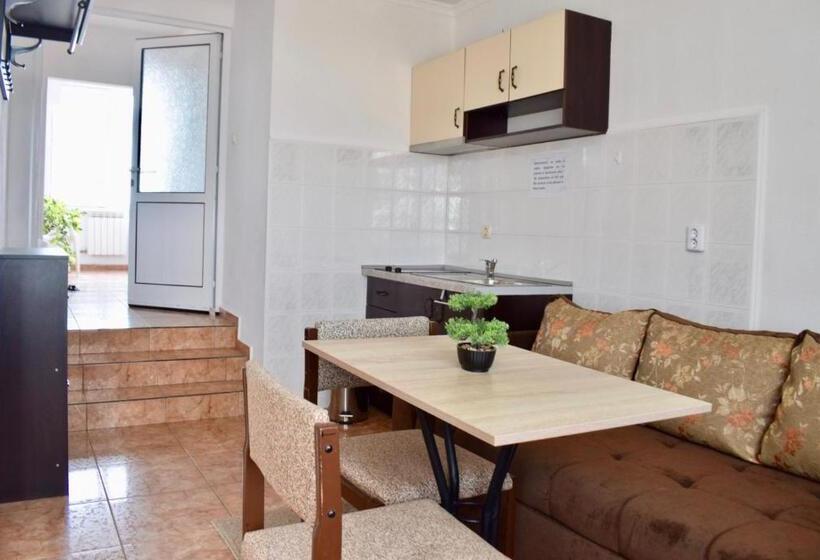 Апартаменты 1 Спальня, Family Hotel Apolonia