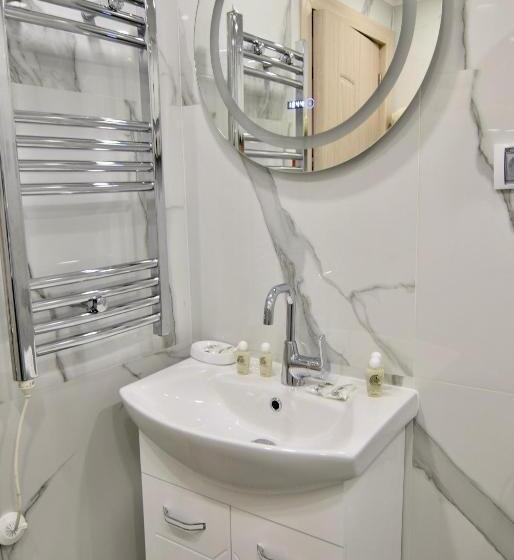 Семейный Номер, Family Hotel Apolonia