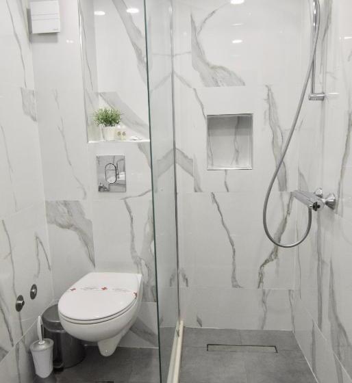 Семейный Номер, Family Hotel Apolonia