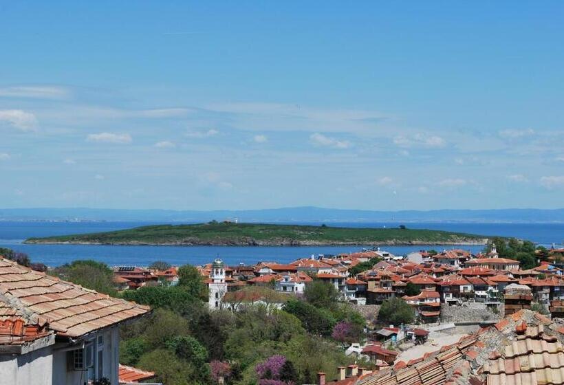 Апартаменты 1 Спальня Вид на Море, Family Hotel Apolonia