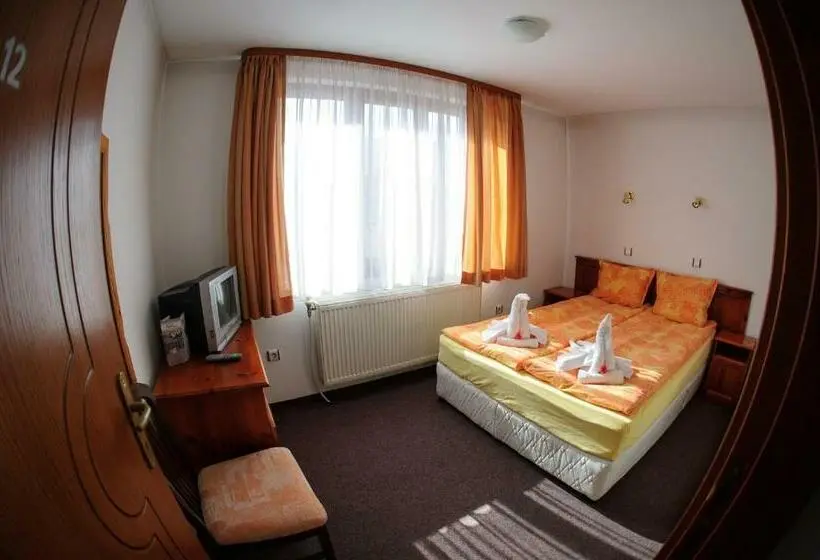 Economy-huone, Family Hotel Nadejda