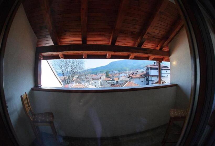 Duplex-huone, Family Hotel Nadejda