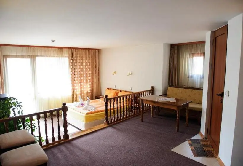 Superior-juniorsviitti, Family Hotel Nadejda