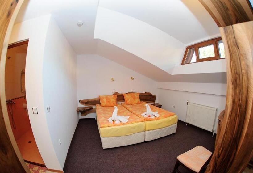 1 Bedroom Penthouse Apartment, Family Hotel Nadejda