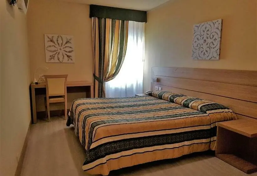 اتاق استاندارد, Albergo Fiorita