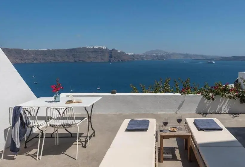 سوئیت با وان آب گرم, Chelidonia Luxury Suites