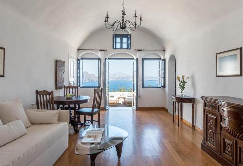 سوئیت با وان آب گرم, Chelidonia Luxury Suites