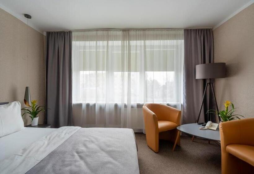 اتاق استاندارد, Šiaurės Vartai