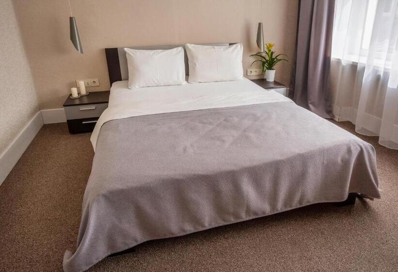 اتاق استاندارد, Šiaurės Vartai