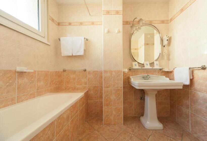 スタンダードトリプルルーム, Swiss Lodge Nassa Garni