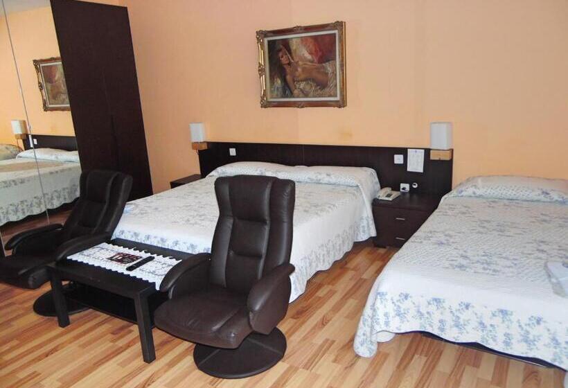 スタンダードトリプルルーム, Swiss Lodge Nassa Garni